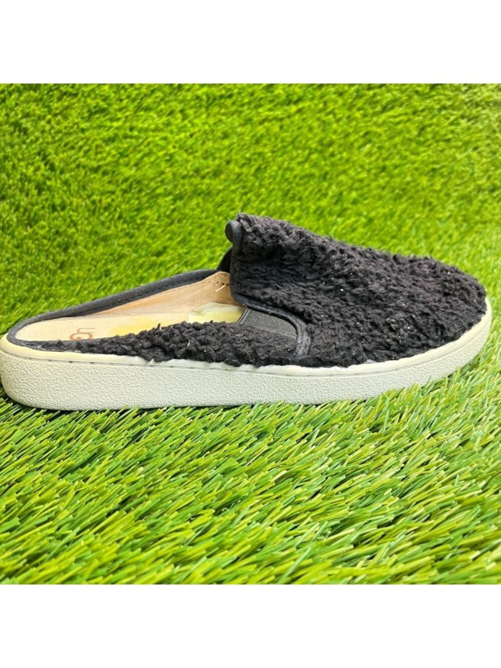 UGG Luci Womens Size 7 Black White Casual Classic Slip On Slippers Shoes